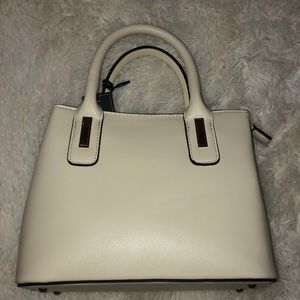 cute white small bag ( vegan leather )